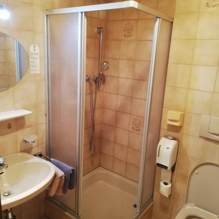 הרוואלד Gaestehaus Wilhelmshof מראה חיצוני תמונה